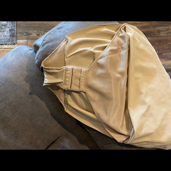 Body shaper! - Picture 3 of 3